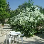 Lägenhetshotell Rantzo Holiday 4*