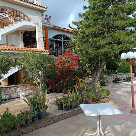 Rantzo Holiday 4* Pissouri