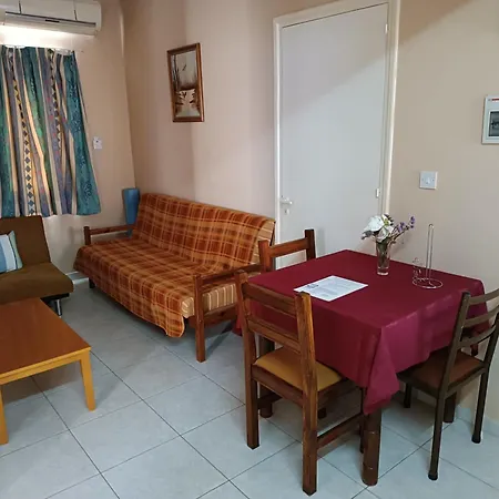 Rantzo Aparthotel