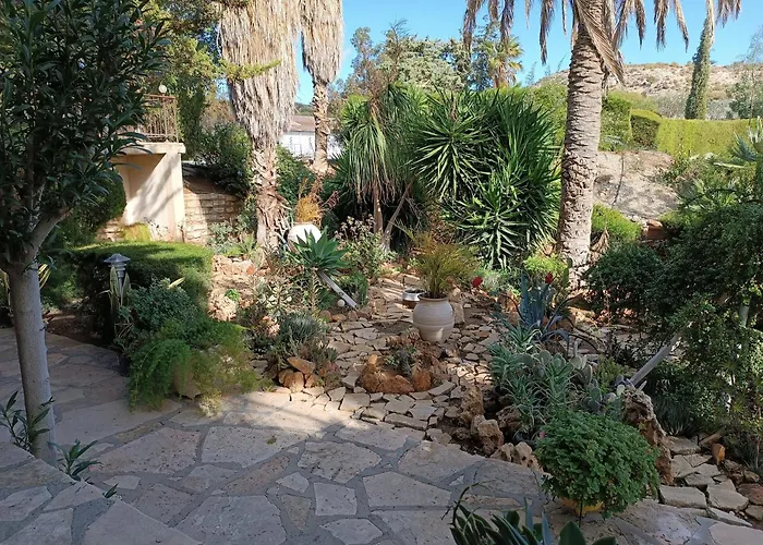 Rantzo 아파트호텔