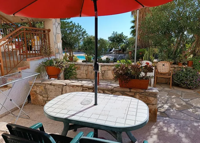 Rantzo 아파트호텔 4*