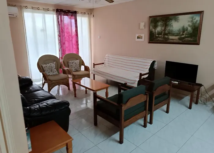 Rantzo 아파트호텔 피조우리