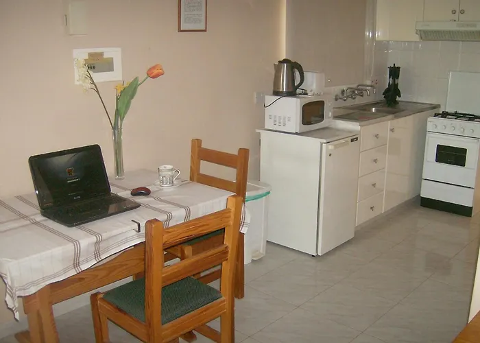 Rantzo 아파트호텔